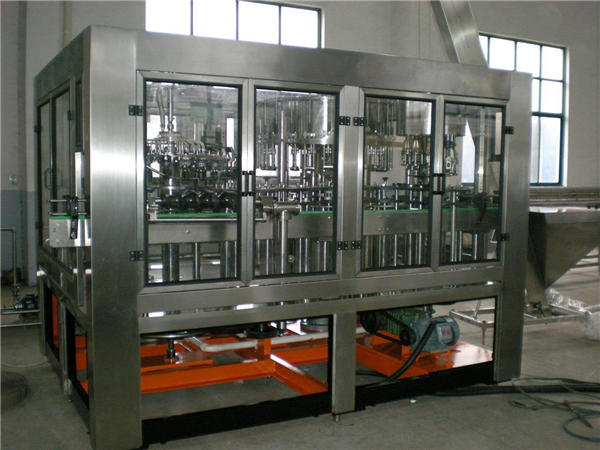 स्वचालित ग्लास बोतल पानी भरने की मशीन