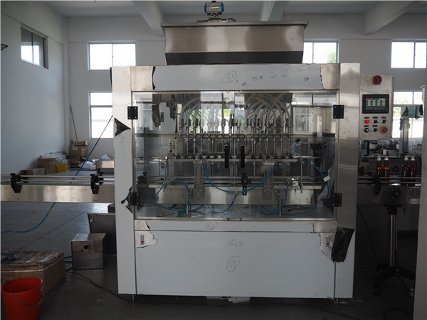 पेशेवर निर्माता स्वचालित तेल भरने की मशीन